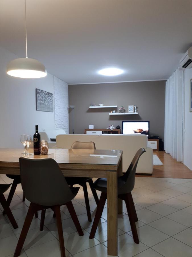 Villa Roso Kaštela Екстериор снимка
