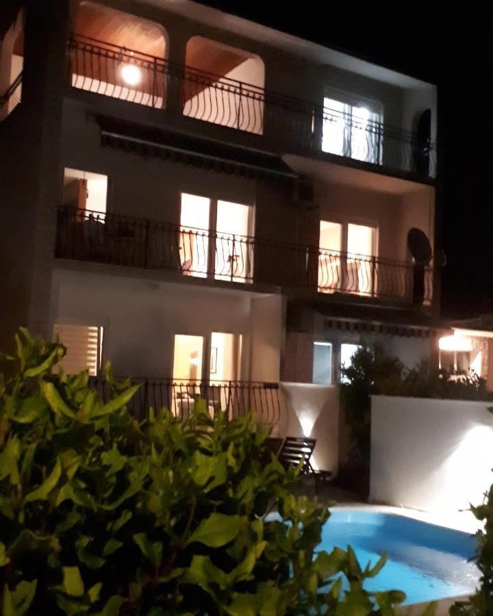 Villa Roso Kaštela Екстериор снимка